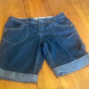 🦋 Jean shorts size 12